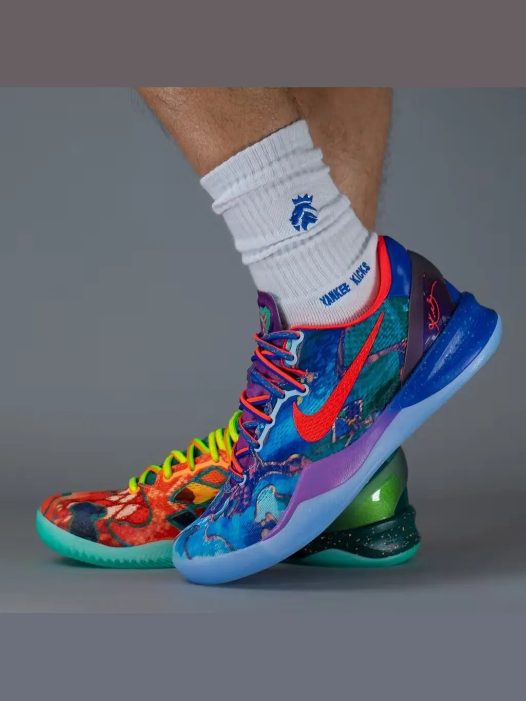 Баскетбольные кроссовки Nike Kobe 8 Protro 'What The Kobe' 2025 — изображение 15 из 30, синий/оранжевый