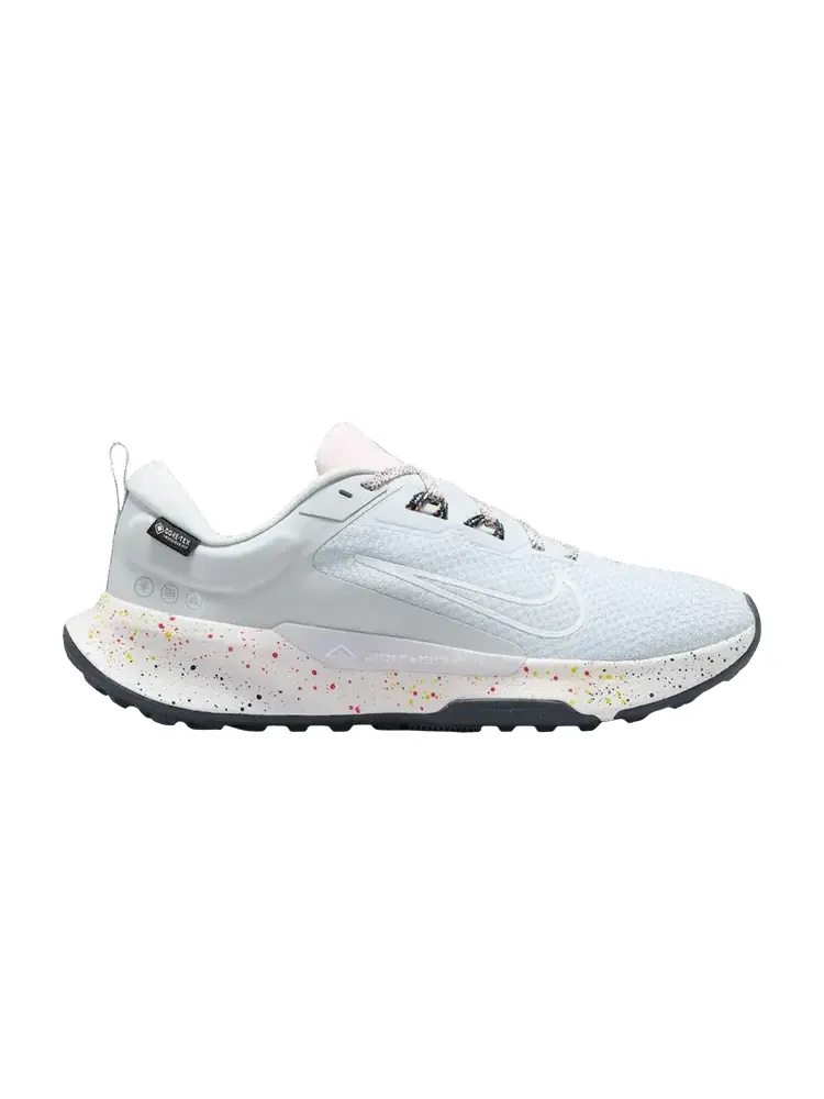 Кроссовки Nike Wmns Juniper Trail 2 GORE-TEX V2 'Pure Platinum White' — изображение 1 из 1, белый