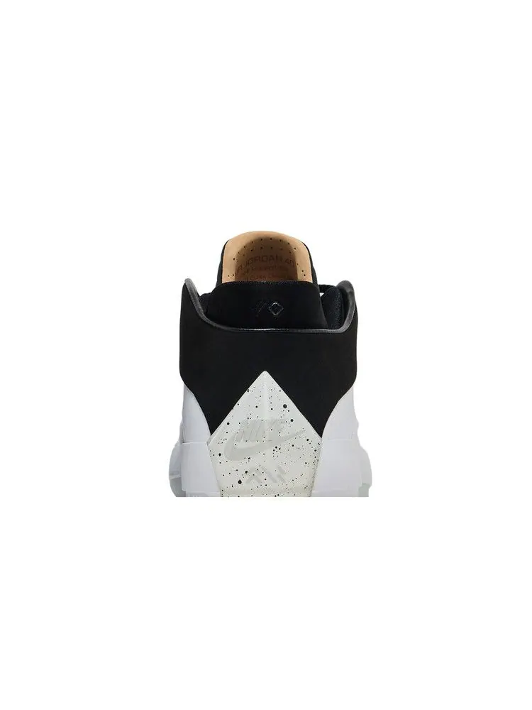 Кроссовки Air Jordan Air Jordan 40 'The Classic' — изображение 8 из 9, белый/черный/серый