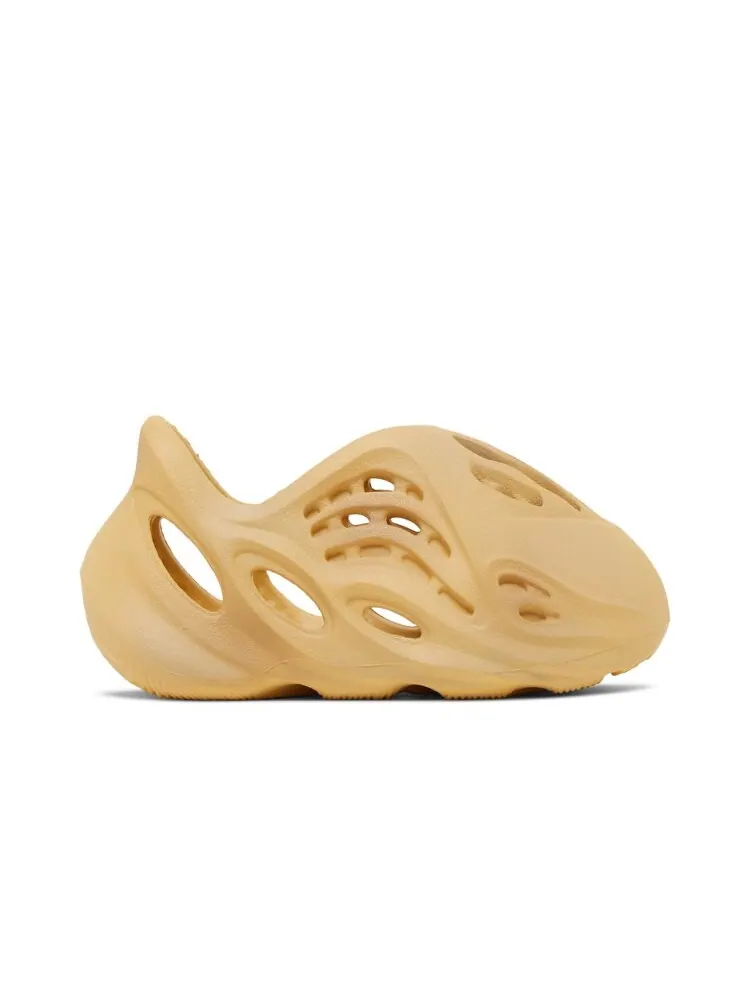 Кроссовки Adidas Yeezy Foam Runner Infants — изображение 1 из 4, коричневый