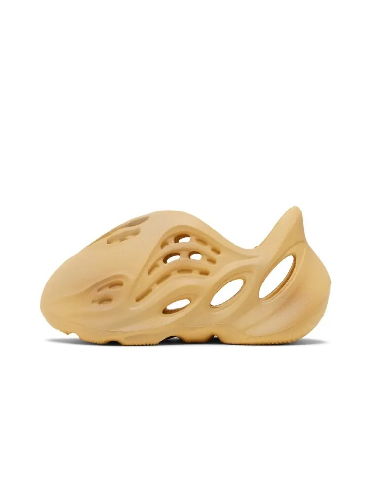 Кроссовки Adidas Yeezy Foam Runner Infants — изображение 3 из 4, коричневый