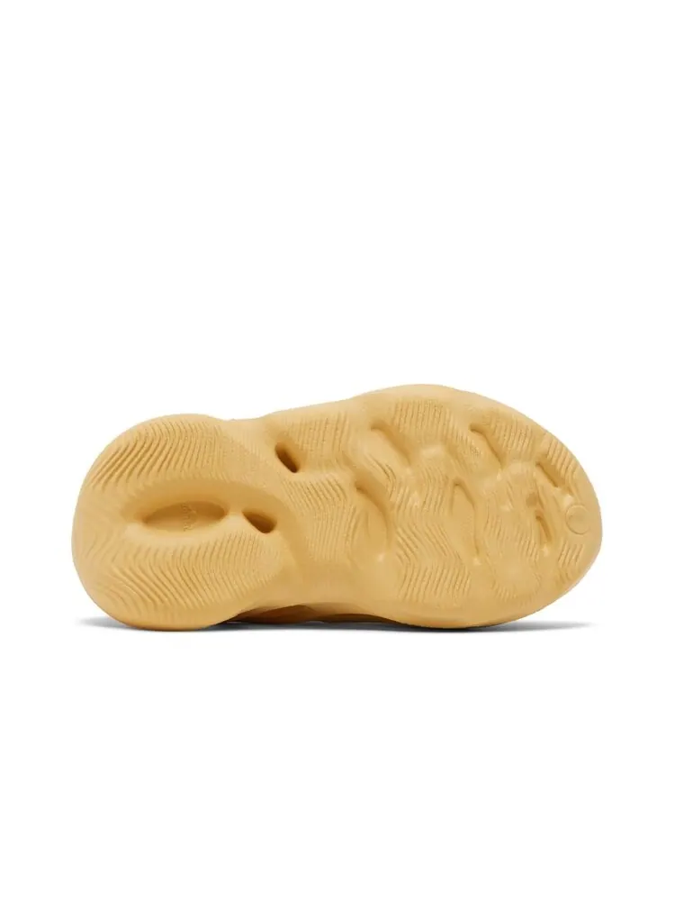 Кроссовки Adidas Yeezy Foam Runner Infants — изображение 4 из 4, коричневый