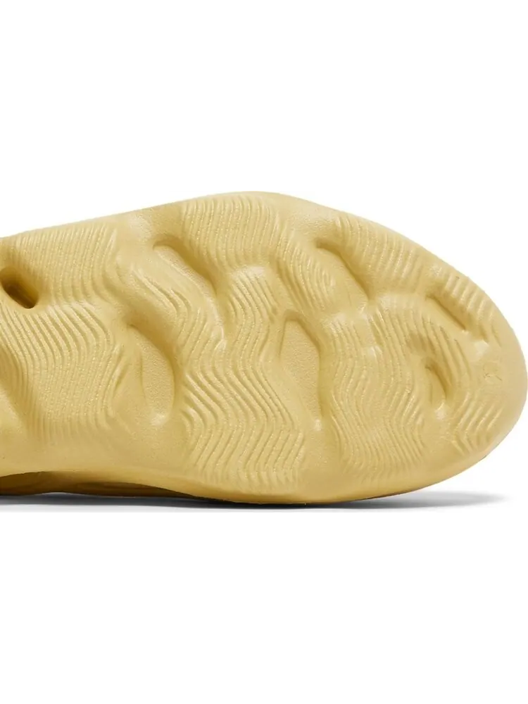 Кроссовки Adidas Yeezy Foam Runner Kids 'Sulfur' — изображение 5 из 8, желтый