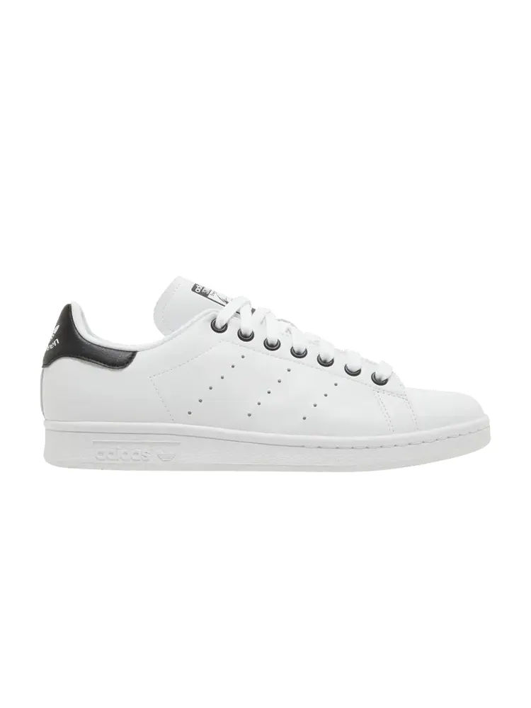 Кроссовки adidas Disney x Stan Smith 'Cruella' — изображение 1 из 9, белый/черный/белый
