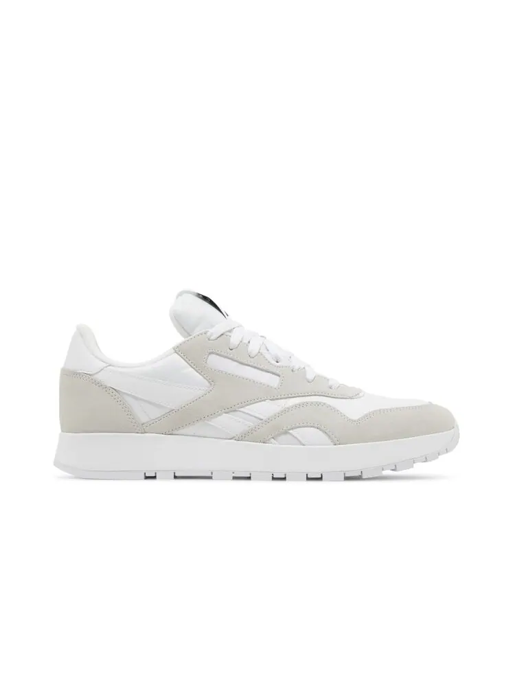Кроссовки Reebok Maison Margiela x Classic Nylon Tabi — изображение 1 из 4, белый
