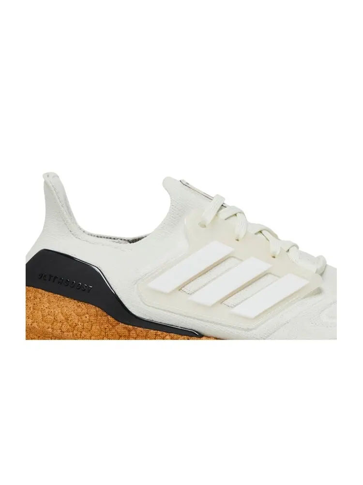 Кроссовки Adidas UltraBoost 22 Made With Nature — изображение 2 из 4, белый
