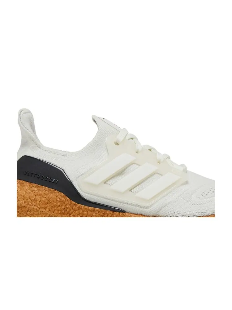Кроссовки Adidas Wmns UltraBoost 22 Made With Nature — изображение 2 из 4, белый