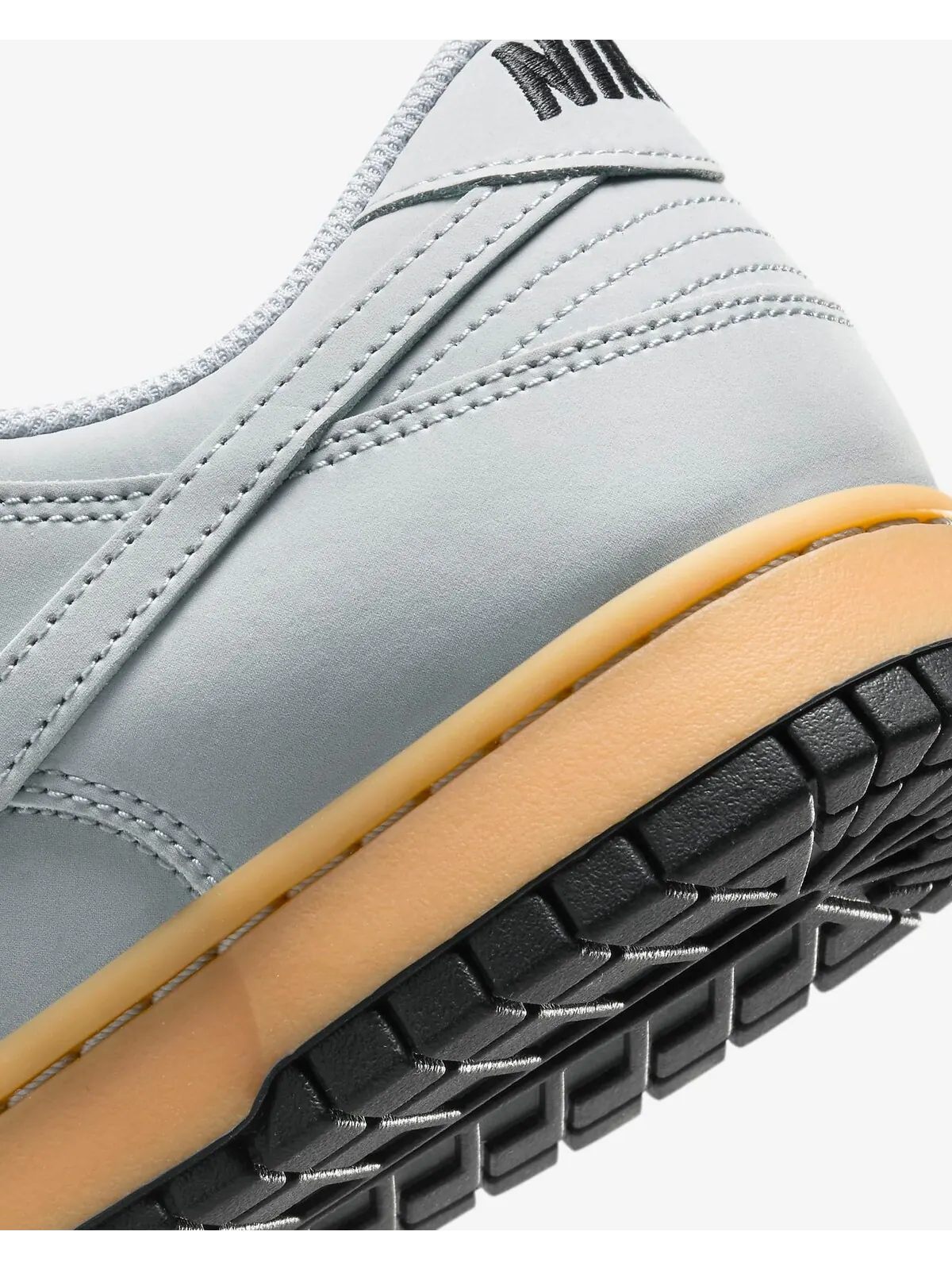 Кроссовки Nike Dunk Low Retro SE 'Wolf Grey' — изображение 9 из 9, серый