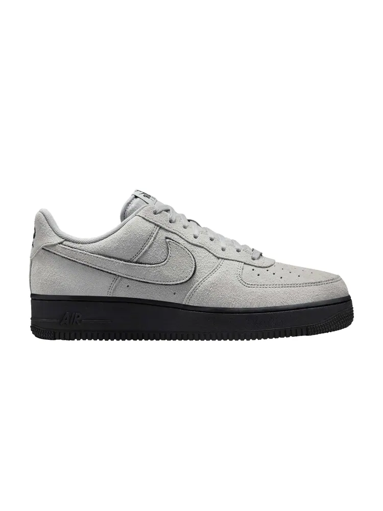 Кроссовки Nike Air Force 1 '07 LV8 'Smoke Grey Suede' — изображение 1 из 1, светлый серый/черный