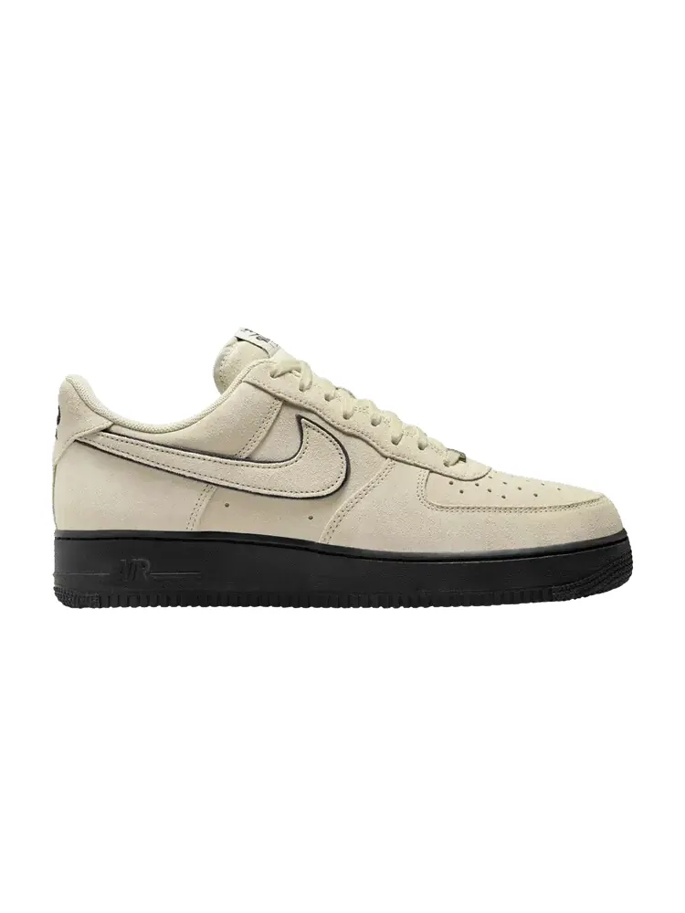 Кроссовки Air Force 1 '07 LV8 'Light Khaki Suede' — изображение 1 из 1, кремовый