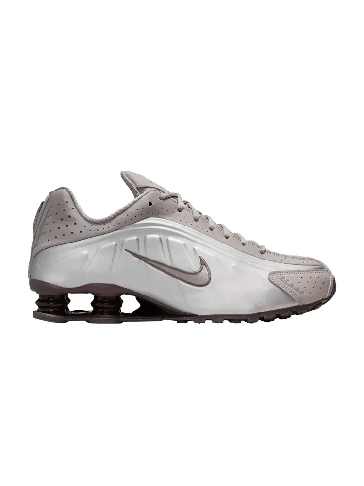 Кроссовки Nike Shox R4 'Cave Stone' — изображение 1 из 6