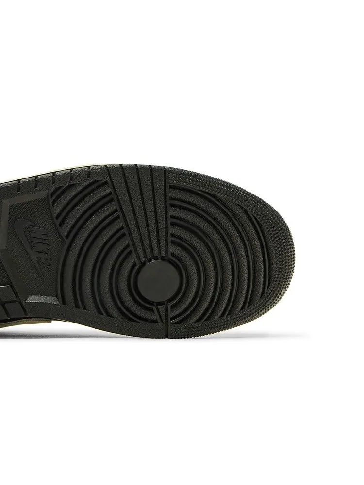 Кроссовки Air Jordan Air Jordan 1 Low 'Light Smoke Grey' — изображение 6 из 8