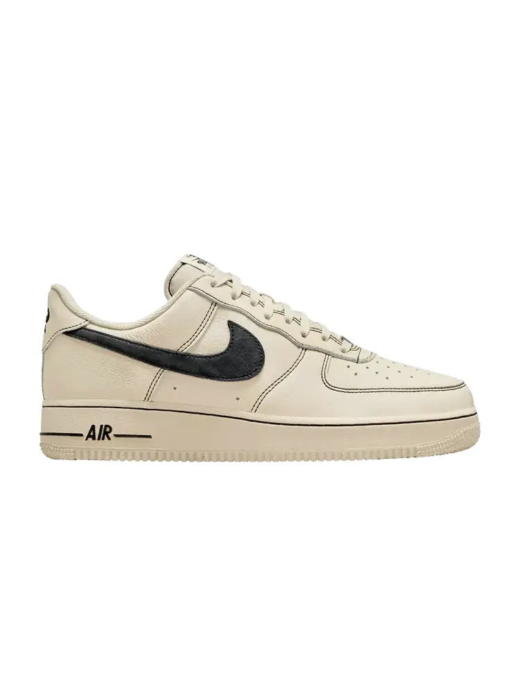Кроссовки Air Force 1 '07 LV8 'Light Khaki Black' — изображение 1 из 1, кремовый