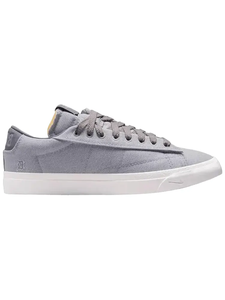 Кроссовки Devin Booker x Nike Blazer Low — изображение 1 из 1, серый