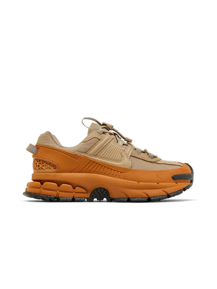 Кроссовки Nike Wmns Zoom Vomero Roam Flax — изображение 1 из 6, бежевый