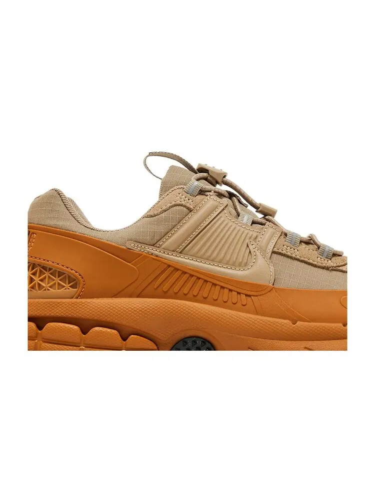 Кроссовки Nike Wmns Zoom Vomero Roam Flax — изображение 2 из 6, бежевый
