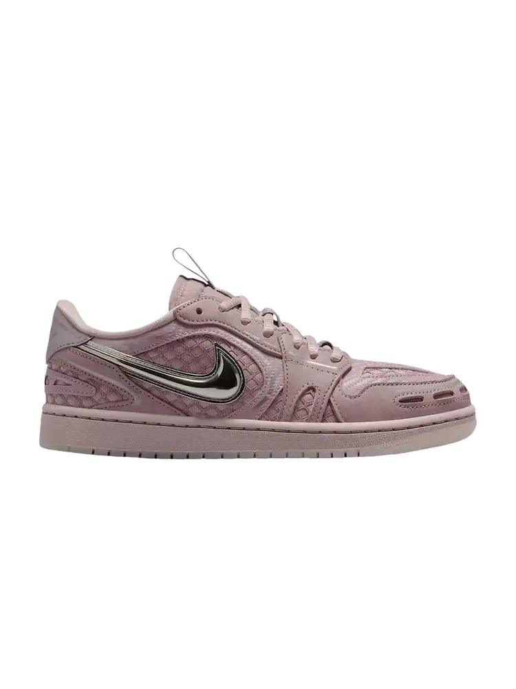Женские кроссовки Air Jordan 1 Low. Способ изготовления «розы из частиц» — изображение 1 из 1, розовый