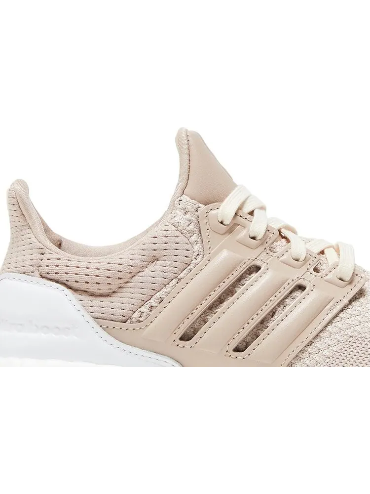 Кроссовки Wmns UltraBoost 1.0 'Wonder Taupe' — изображение 2 из 4, розовый