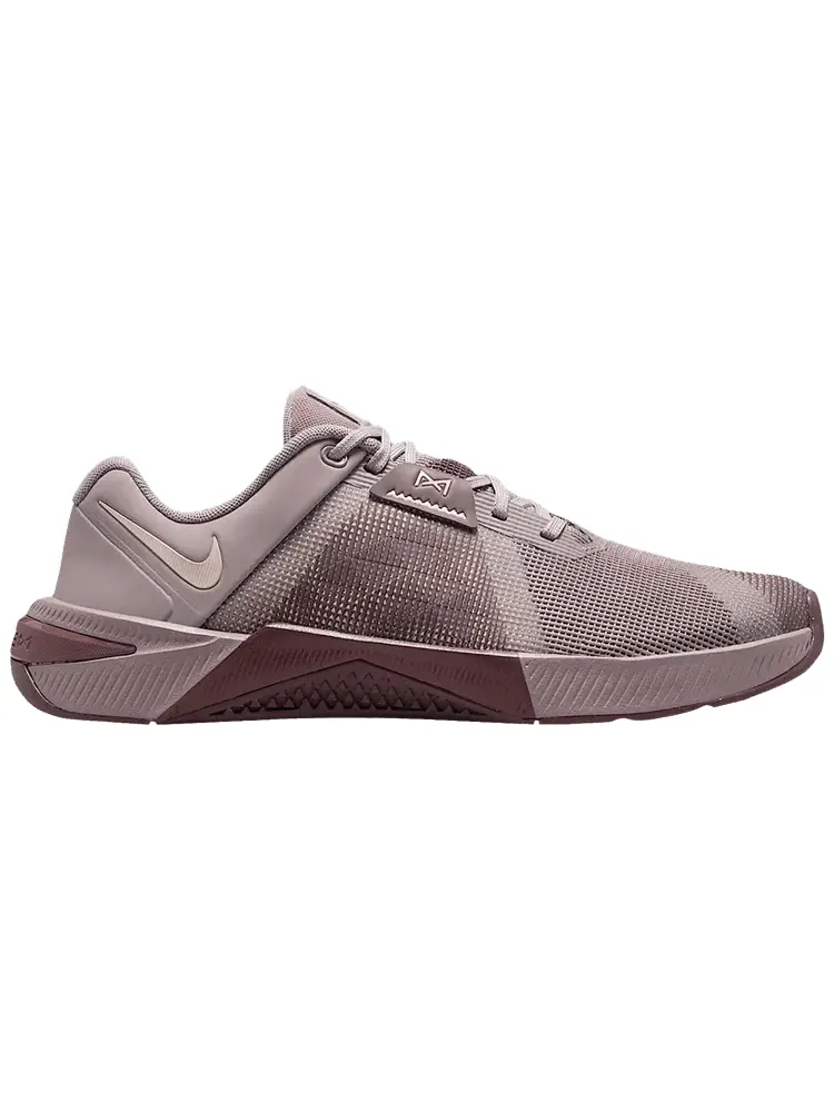 Кроссовки Nike Wmns Metcon 10 — изображение 1 из 1, коричневый