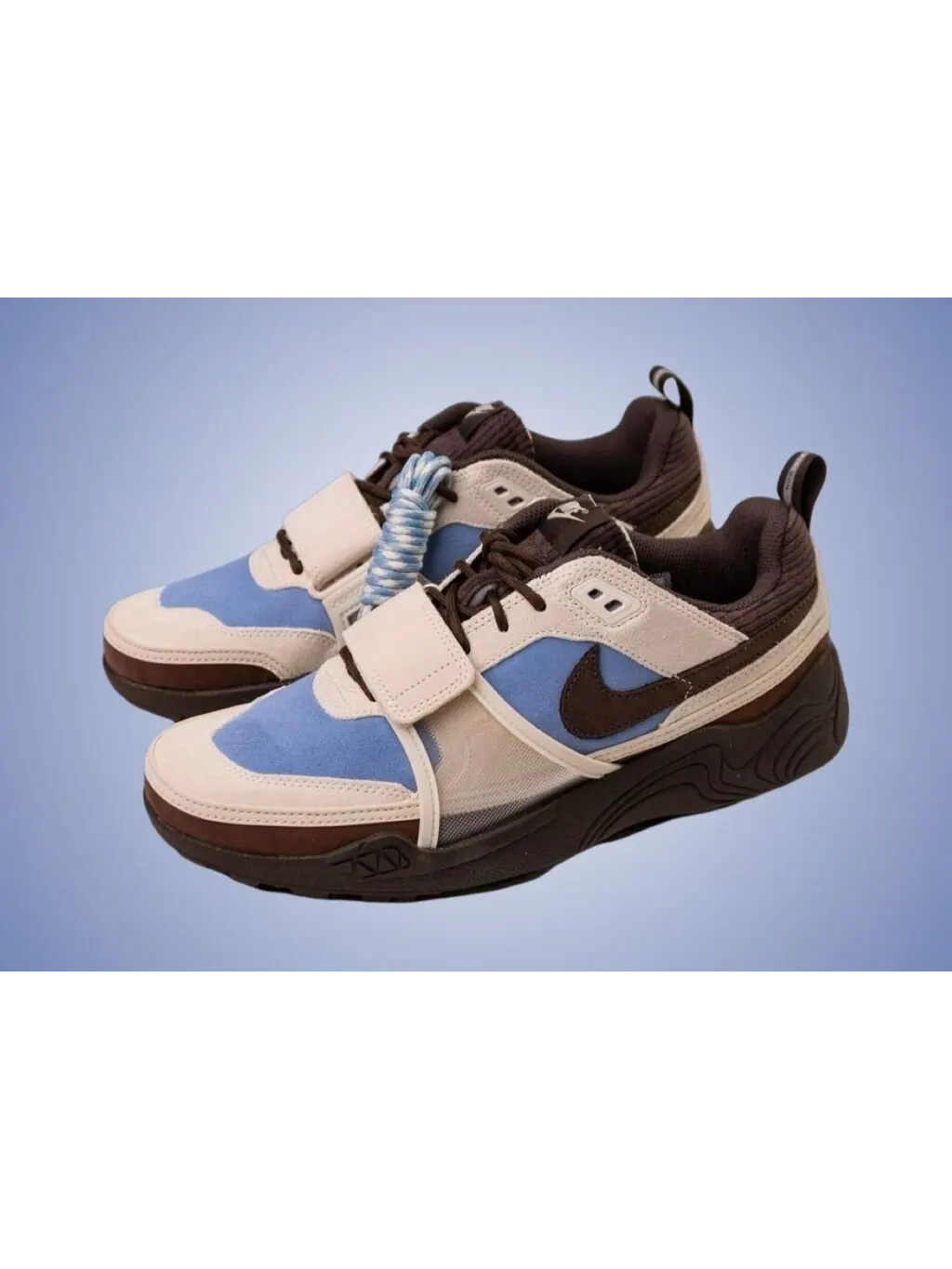 Кроссовки Nike x Travis Scott Zoom Field Jaxx «Leche Blue» — изображение 4 из 8