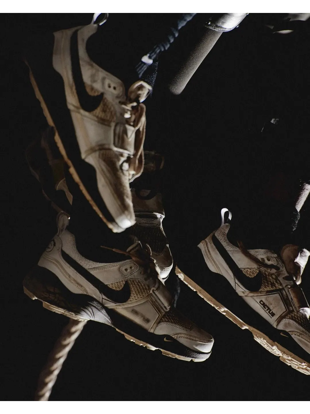 Кроссовки Nike x Travis Scott Zoom Field Jaxx — изображение 10 из 11, коричневый