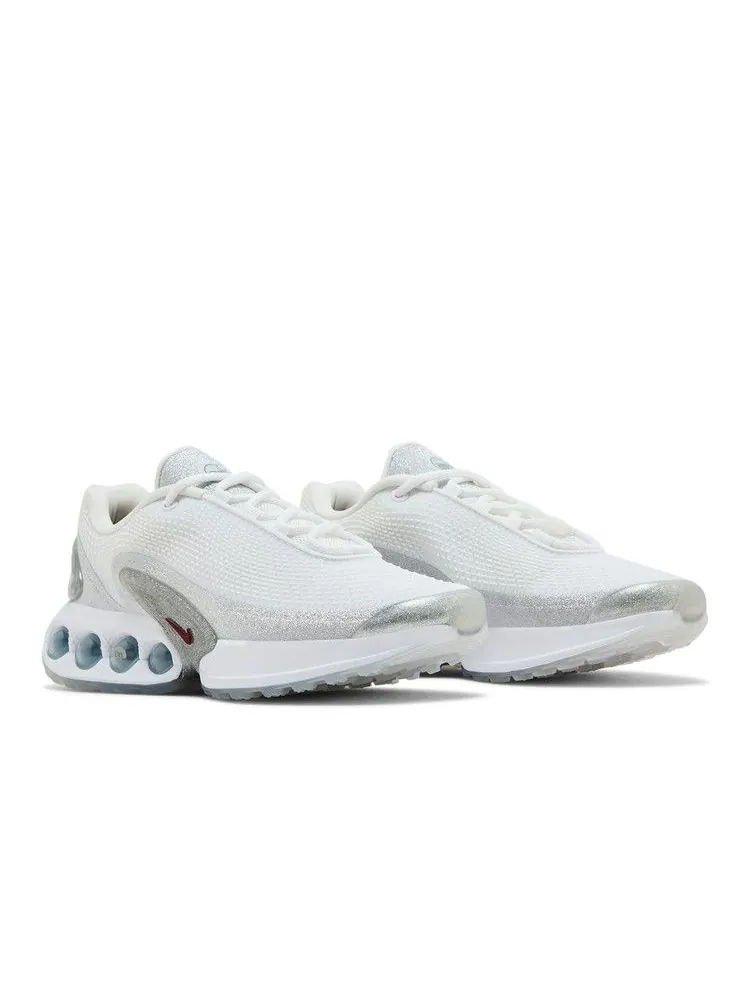 Кроссовки Nike Wmns Air Max DN 'Silver Glitter' — изображение 9 из 9, белый/красный/белый