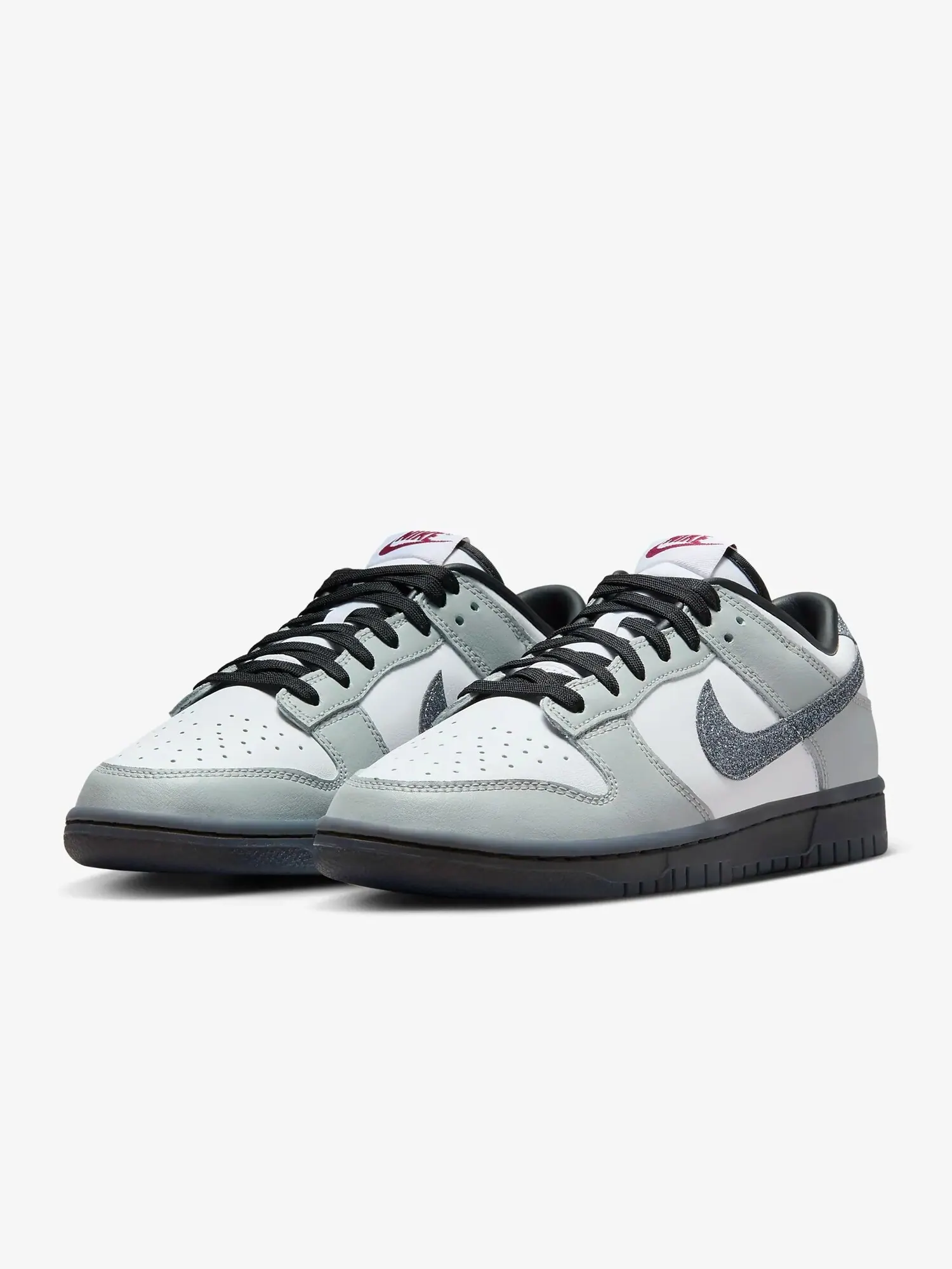 Кроссовки Nike Dunk Low LX для женщин — изображение 2 из 10, серый/белый
