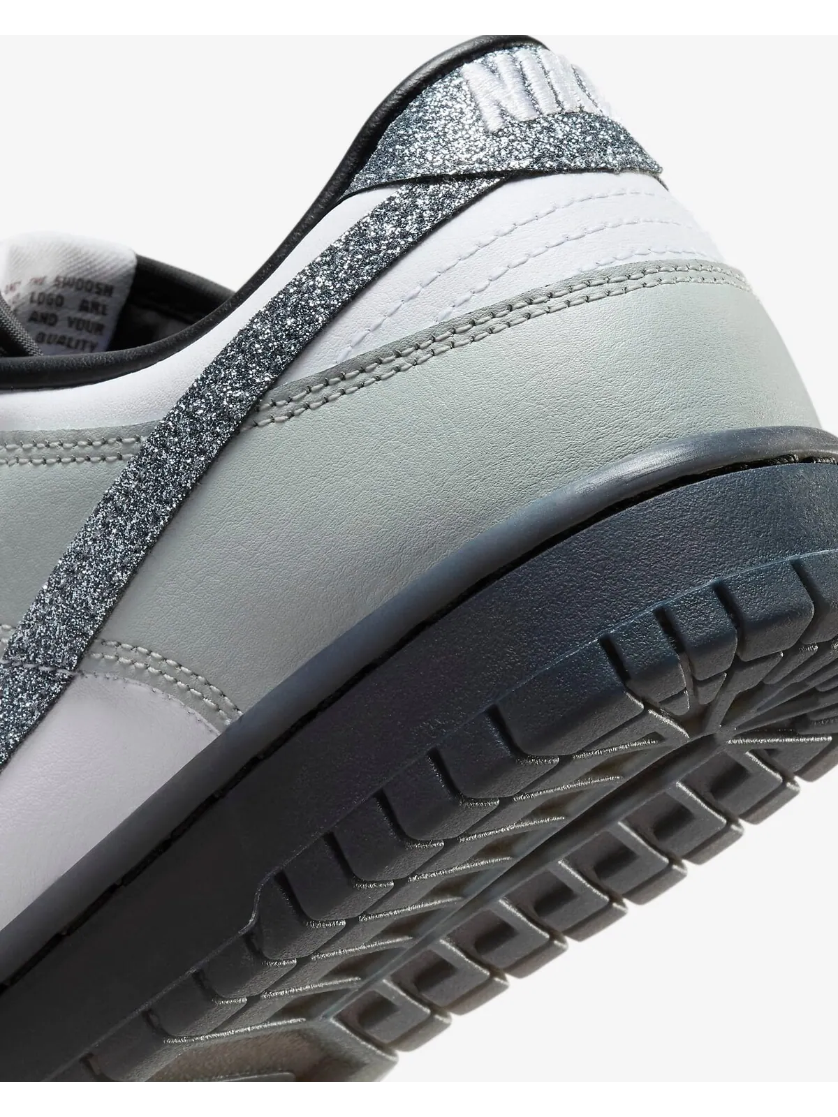 Кроссовки Nike Dunk Low LX для женщин — изображение 9 из 10, серый/белый