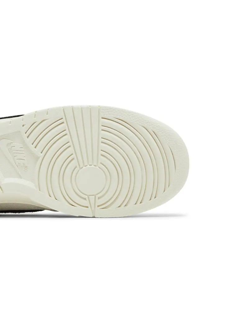 Кроссовки Nike Wmns Dunk Low SE White Glittery Suede — изображение 5 из 6, белый