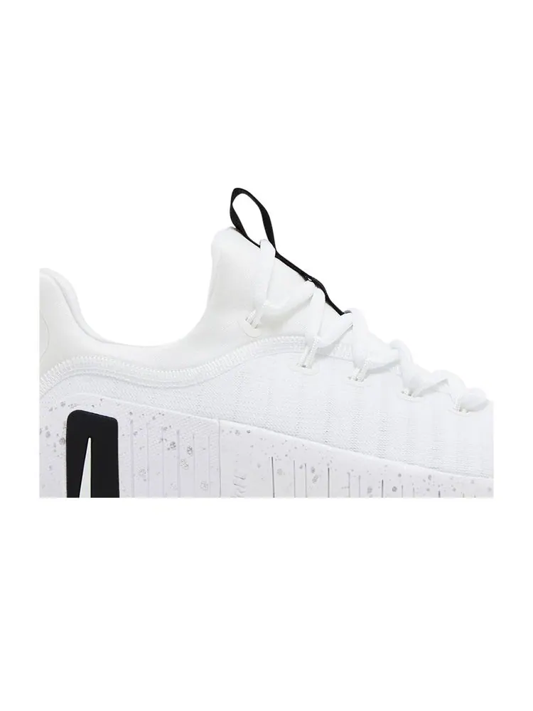 Кроссовки Wmns Free Metcon 6 'White Metallic Silver Black' — изображение 2 из 8