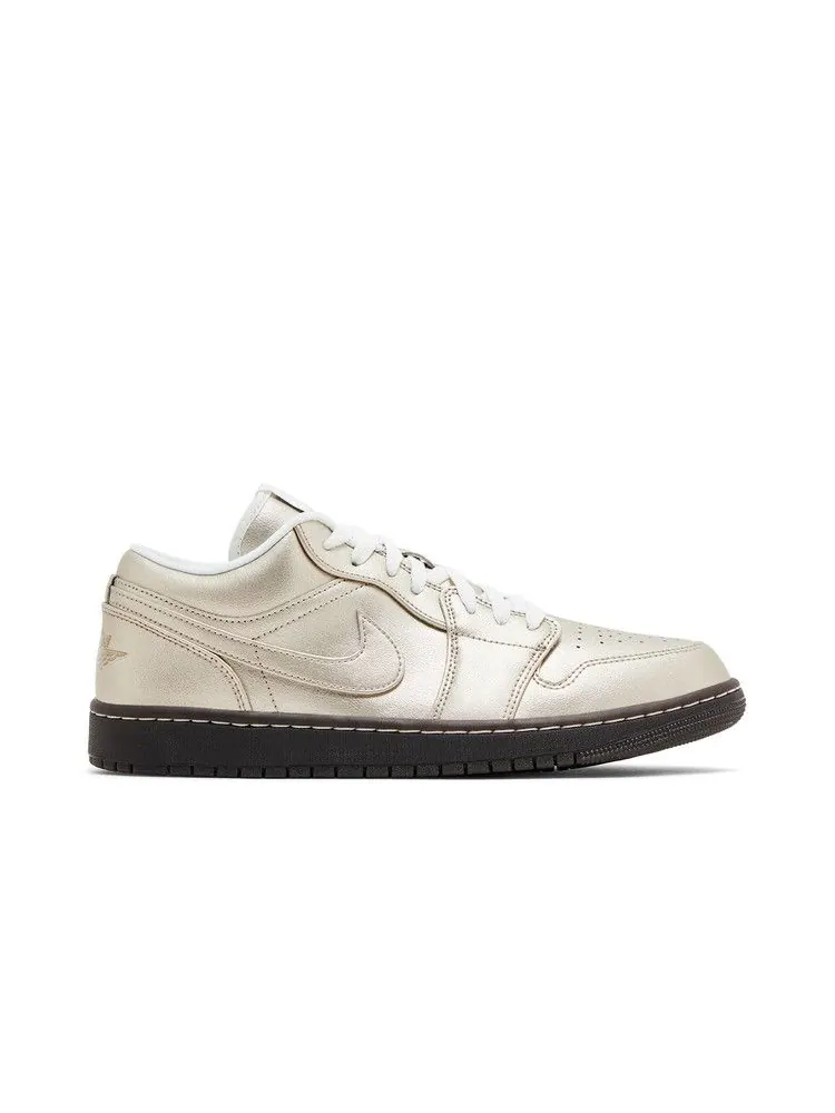 Кроссовки Air Jordan Wmns Air Jordan 1 Low SE 'Metallic Zinc' — изображение 2 из 9