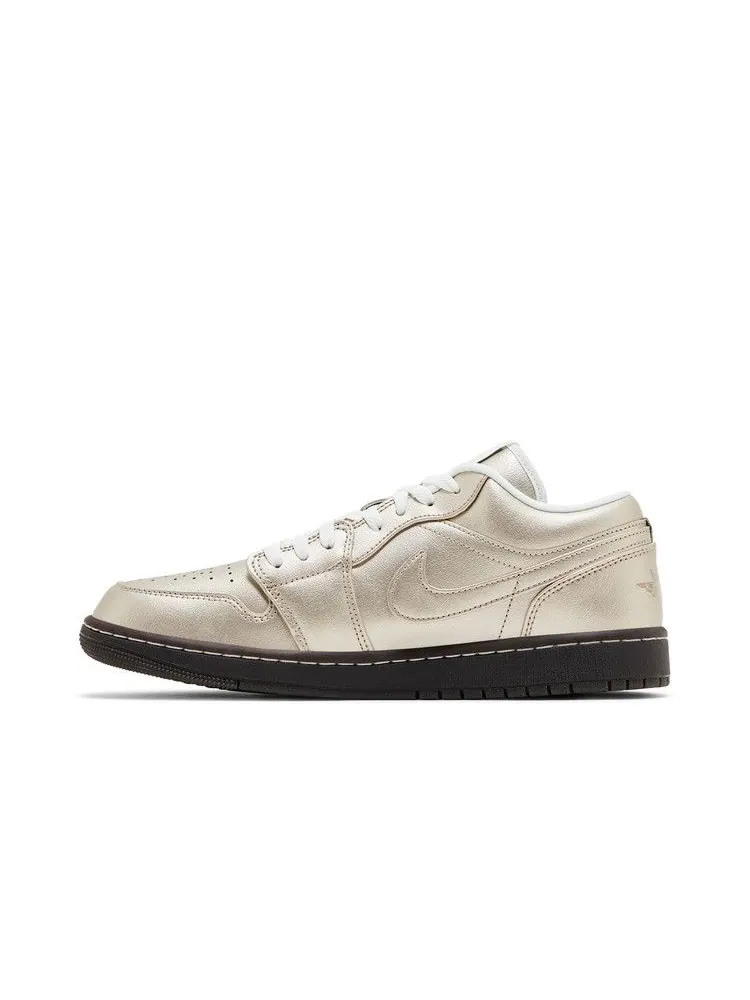 Кроссовки Air Jordan Wmns Air Jordan 1 Low SE 'Metallic Zinc' — изображение 4 из 9