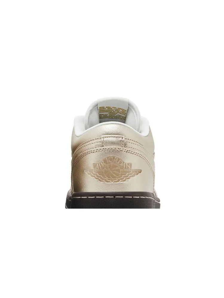 Кроссовки Air Jordan Wmns Air Jordan 1 Low SE 'Metallic Zinc' — изображение 8 из 9