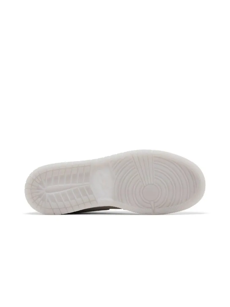 Кроссовки Air Jordan Air Jordan 1 Mid SE GS 'Summit White Metallic Silver' — изображение 5 из 10