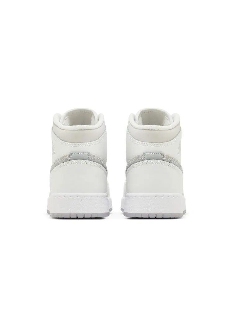 Кроссовки Air Jordan Air Jordan 1 Mid SE GS 'Summit White Metallic Silver' — изображение 7 из 10