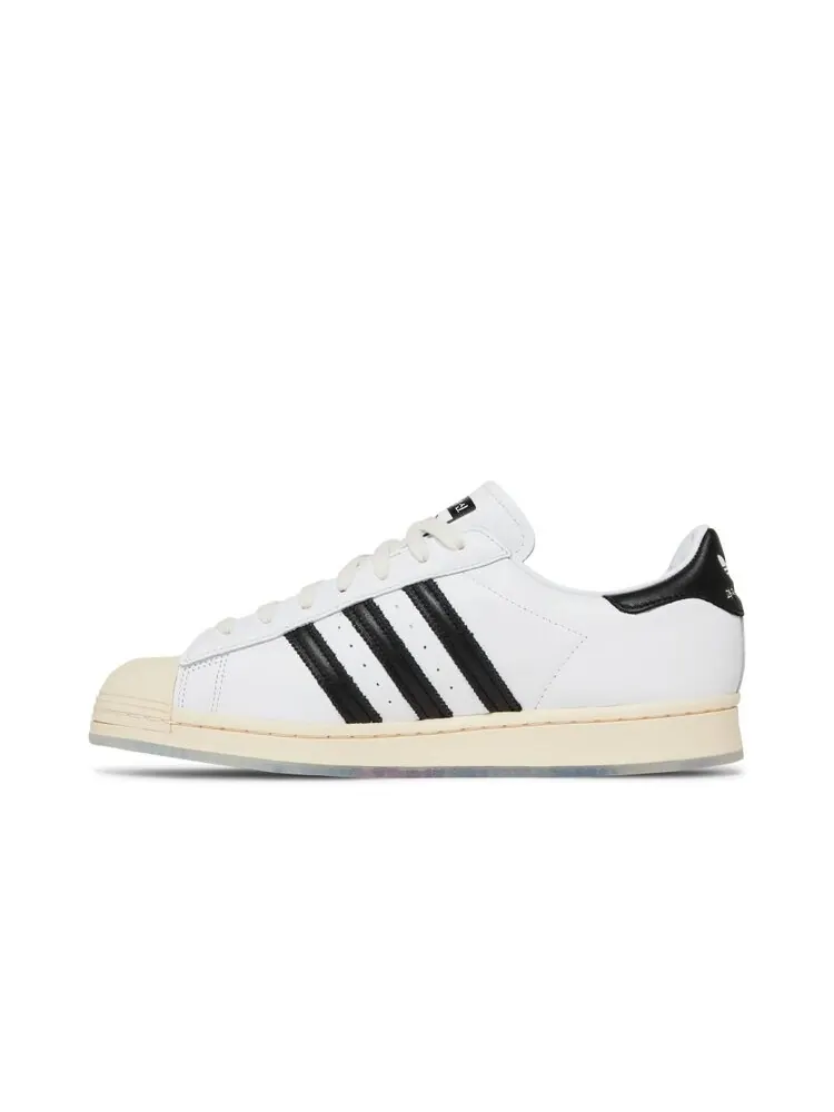 Кроссовки Adidas Taegeukdang x Superstar — изображение 3 из 4, белый