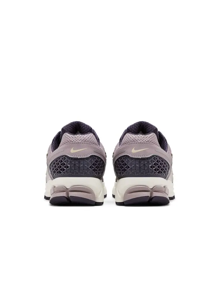 Кроссовки Nike Air Zoom Vomero 5 Platinum Violet Gold — изображение 6 из 6