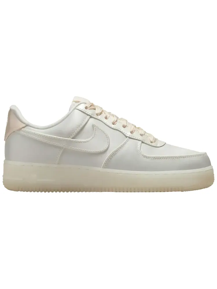 Кроссовки Nike Wmns Air Force 1 '07 LV8 'Sail Barely Orange' — изображение 1 из 1, оранжевый