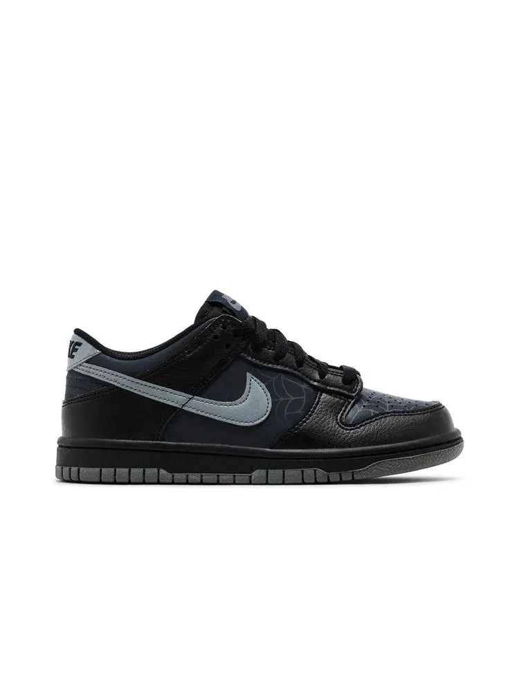 Кроссовки Nike Dunk Low GS 'Symbiote' — изображение 2 из 9, черный/серый/темный