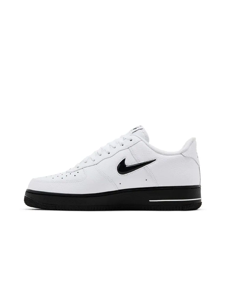 Кроссовки Nike Air Force 1, 07 — изображение 3 из 8, белый черный