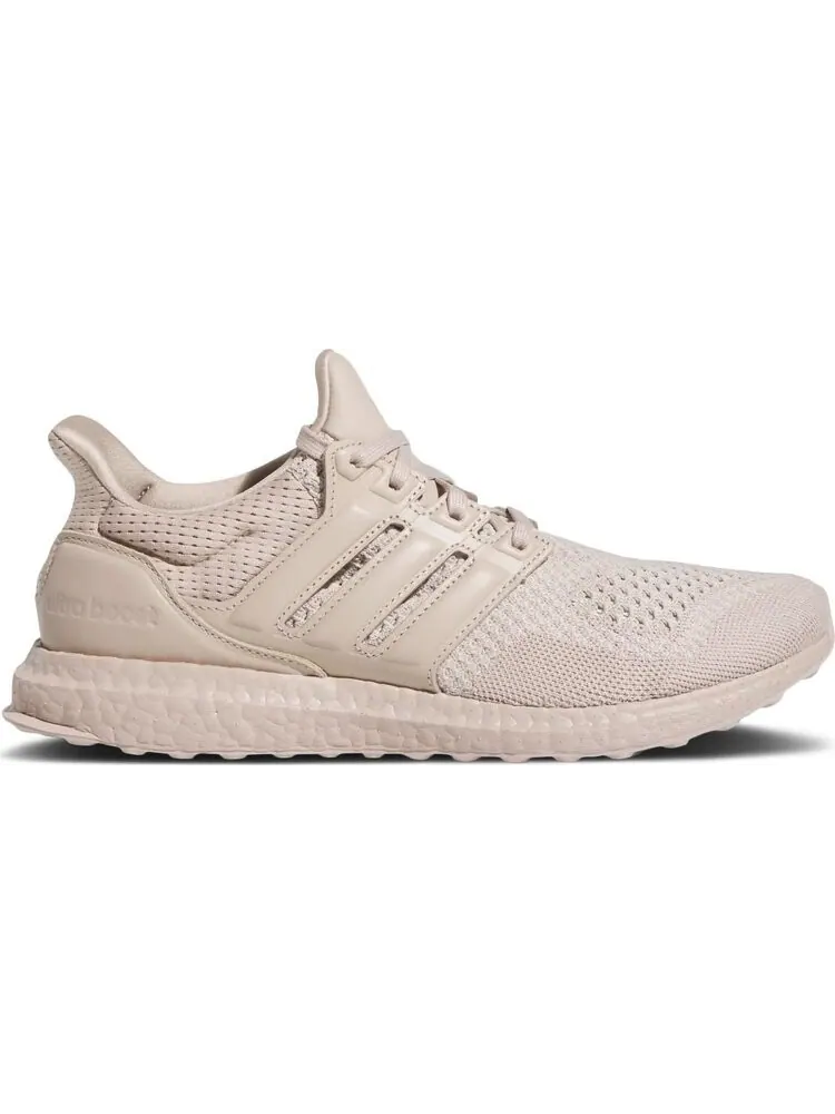 Кроссовки Adidas UltraBoost 1.0 — изображение 1 из 1, загар