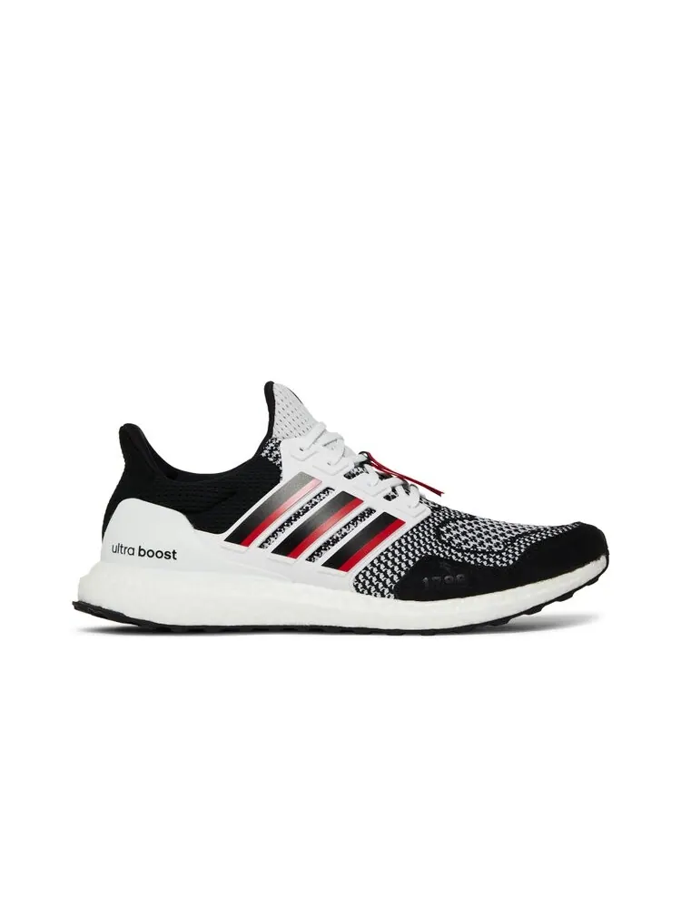 Кроссовки Adidas NCAA x UltraBoost 1.0 — изображение 1 из 4, белый