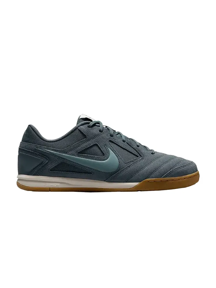 Кроссовки Nike Gato — изображение 1 из 1, серый