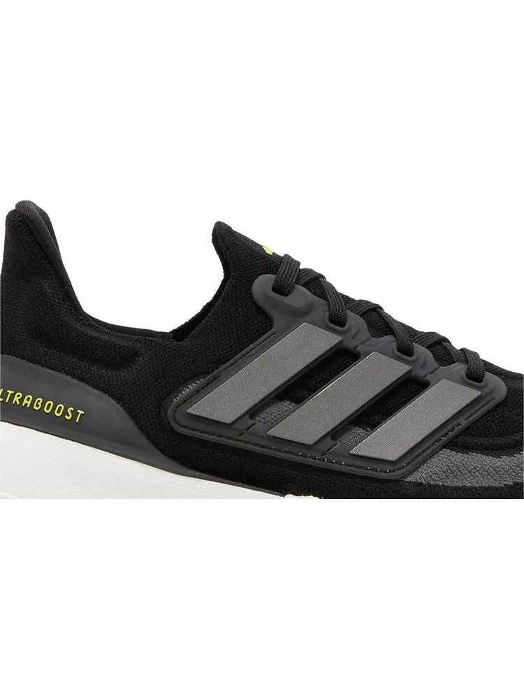 Кроссовки Adidas UltraBoost Light — изображение 2 из 8, черный