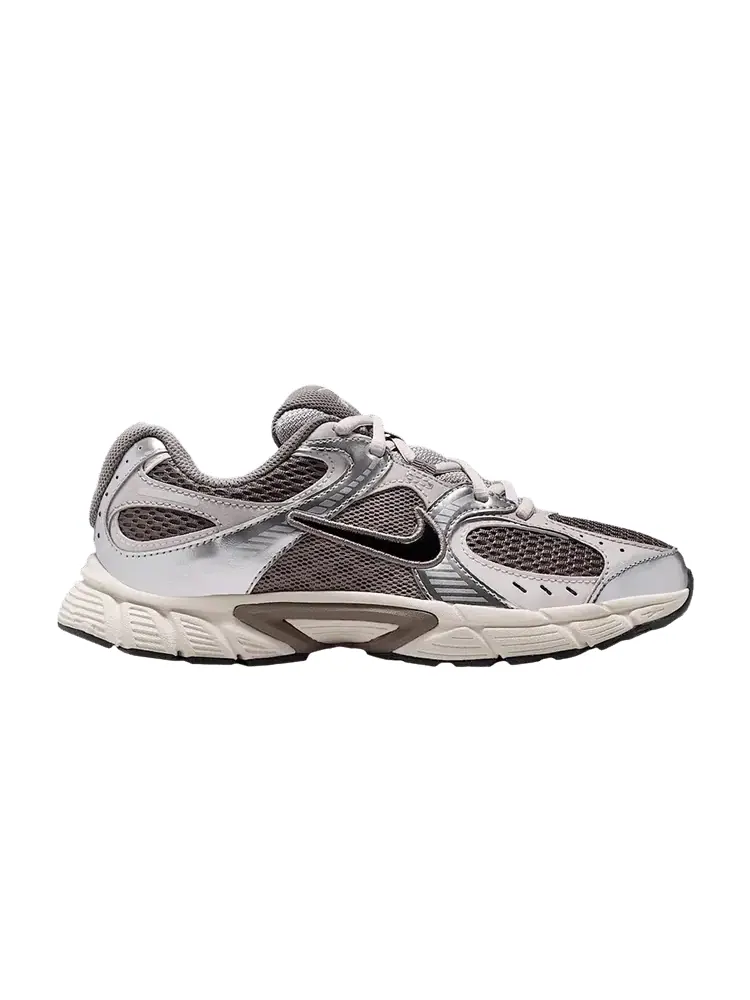 Кроссовки Nike V5 RNR GS, Cave Stone — изображение 1 из 1, коричневый