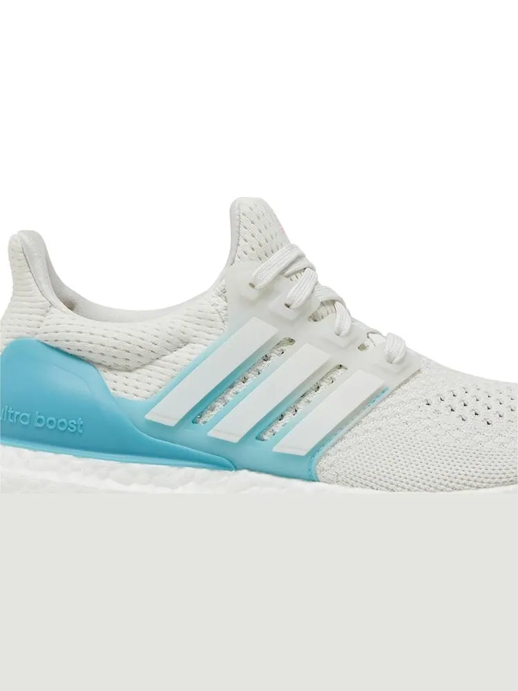 Кроссовки Wmns UltraBoost 1.0 'White Preloved Blue' — изображение 2 из 4, белый