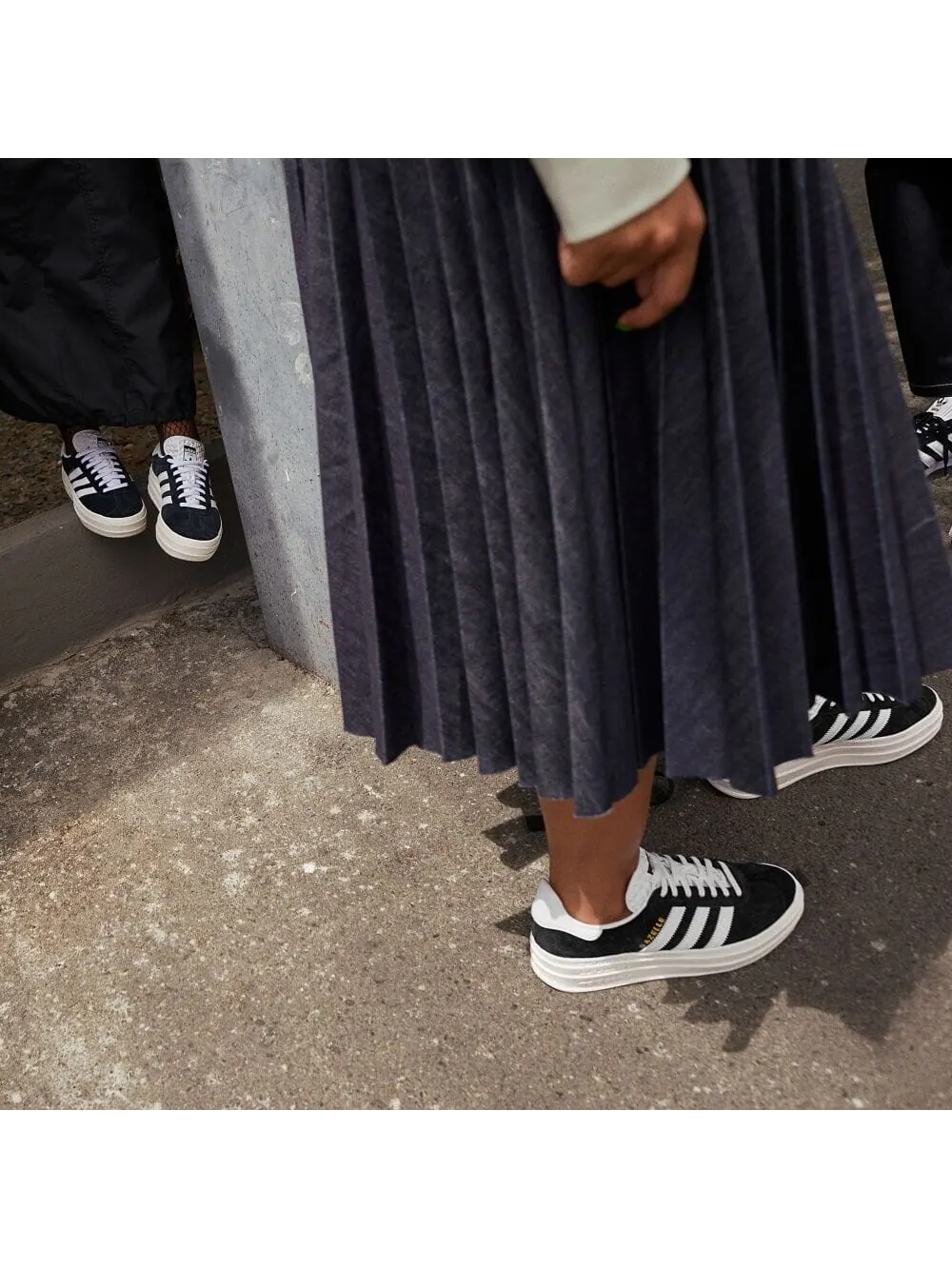Кроссовки Adidas Gazelle Bold Черные — изображение 3 из 8, черный