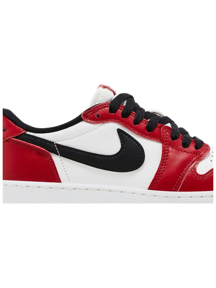 Кроссовки Air Jordan 1 Retro Low OG GS 2025 — изображение 2 из 8, красный