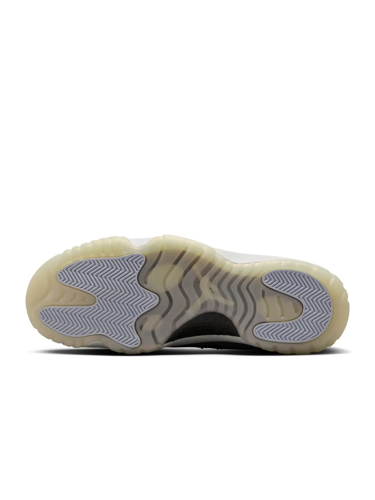 Кроссовки унисекс Nike Air Jordan 11 Retro Low 'Year of the Snake' — изображение 4 из 11, серый