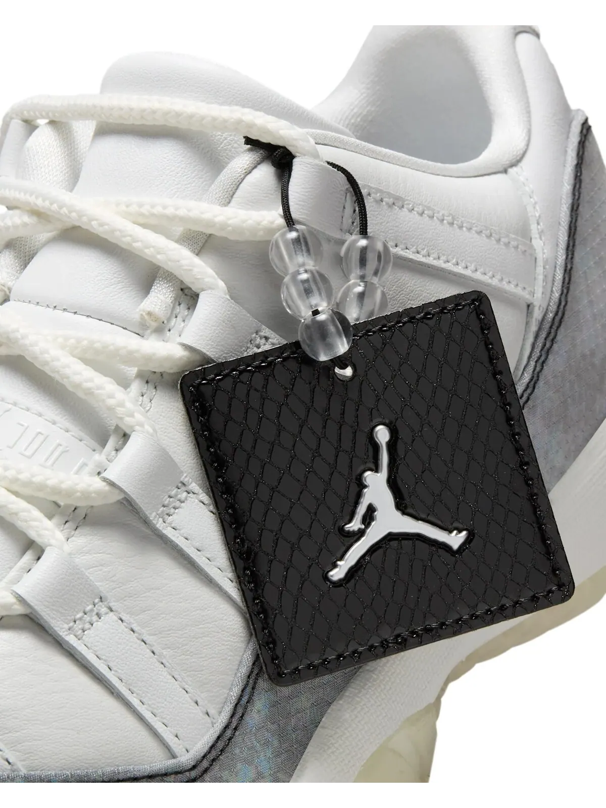 Кроссовки унисекс Nike Air Jordan 11 Retro Low 'Year of the Snake' — изображение 9 из 11, серый